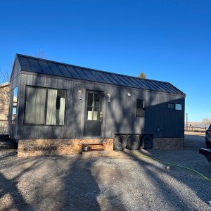 30FT HOUSE CONTAINER ON WHEEL