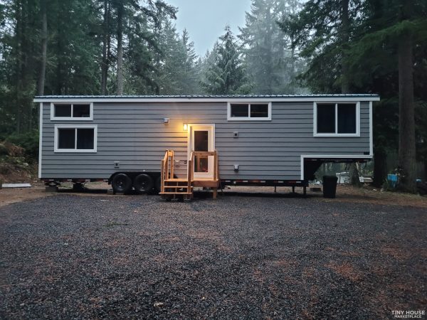 40FT HOME ON WHEEL GRAY