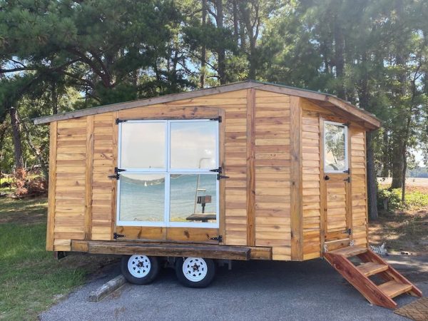 Wood Home On Wheel