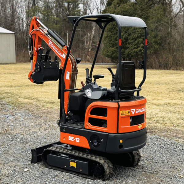 Seisan SE-12 1-ton Mini Excavator – Briggs & Stratton Gas - Image 10